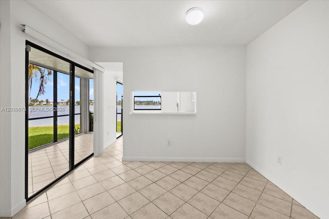 В аренду: $2,050 (3 спален, 2 ванн, 1195 Квадратных фут)