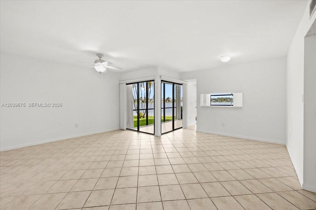 В аренду: $2,050 (3 спален, 2 ванн, 1195 Квадратных фут)