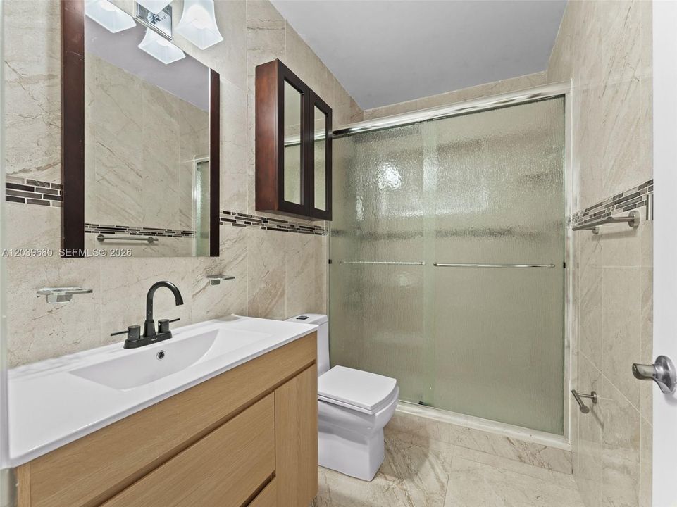 На продажу: $1,125,000 (5 спален, 3 ванн, 2926 Квадратных фут)