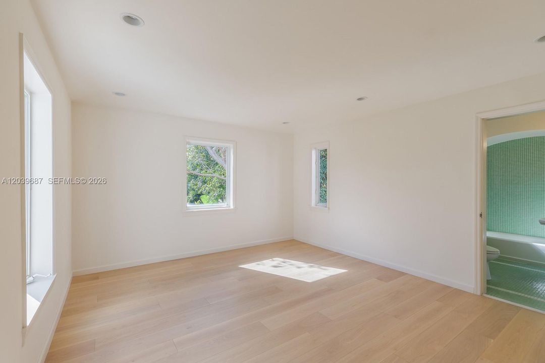 В аренду: $18,500 (4 спален, 3 ванн, 3296 Квадратных фут)