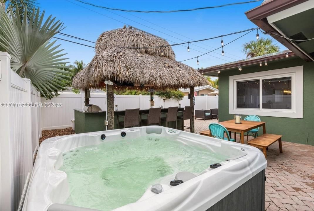 For Sale: $750,000 (3 beds, 2 baths, 1780 Square Feet)