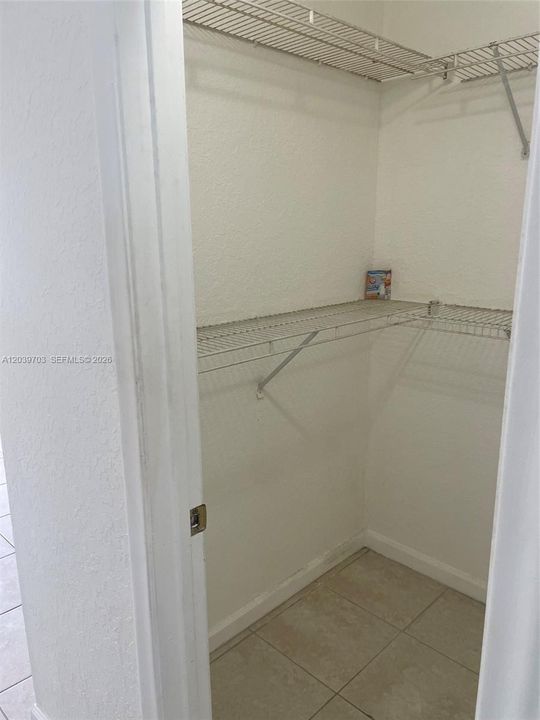 For Rent: $1,495 (1 beds, 1 baths, 606 Square Feet)