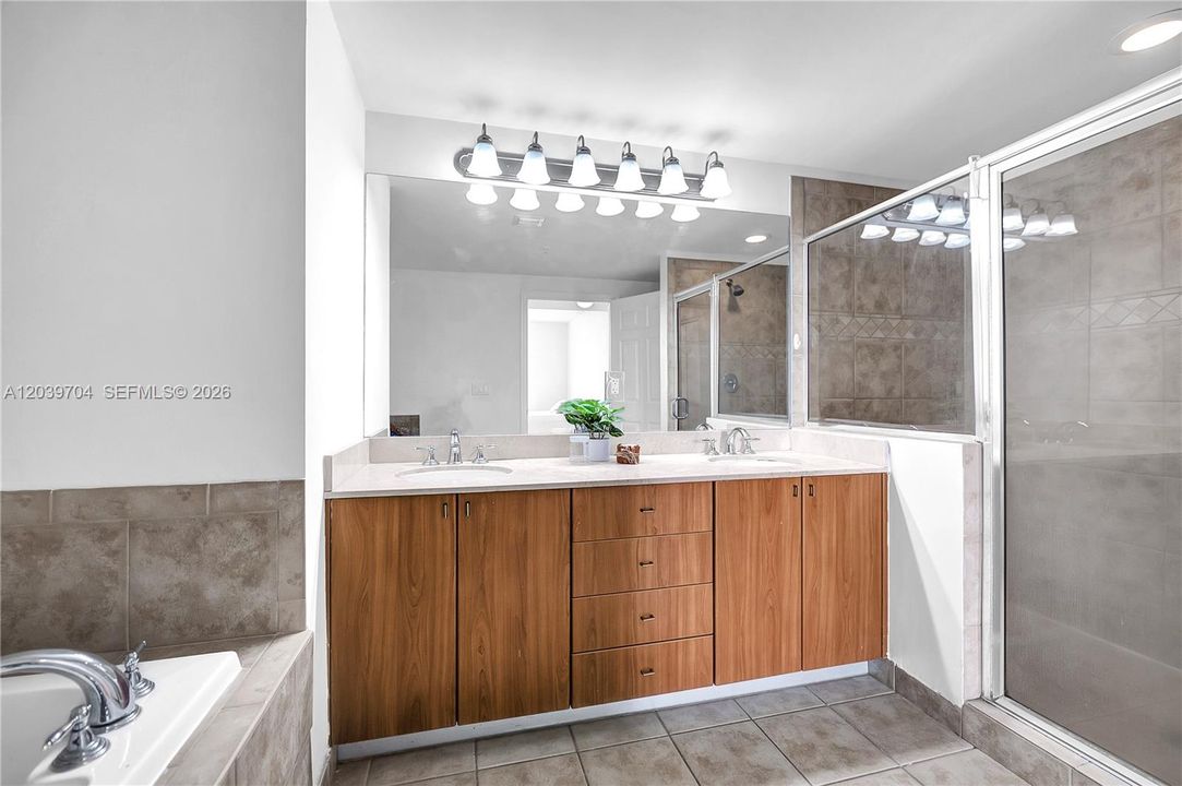 Separate bath tub and shower