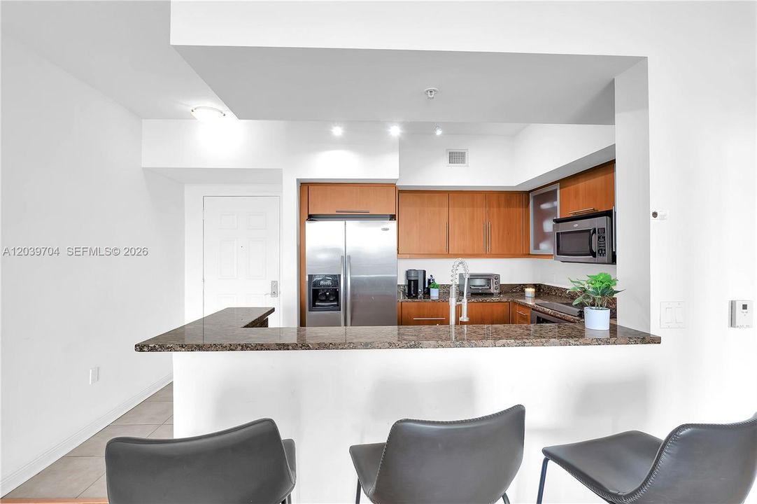 Granite snack bar