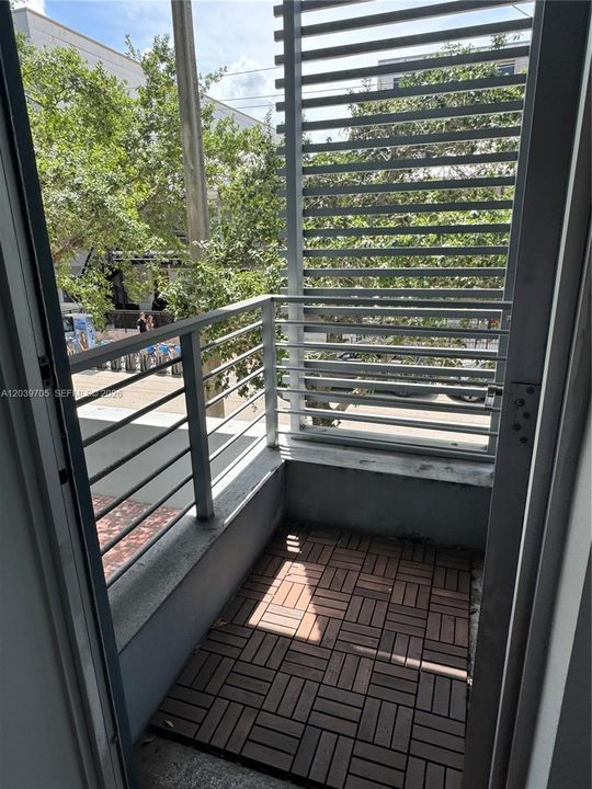 В аренду: $3,750 (1 спален, 1 ванн, 790 Квадратных фут)
