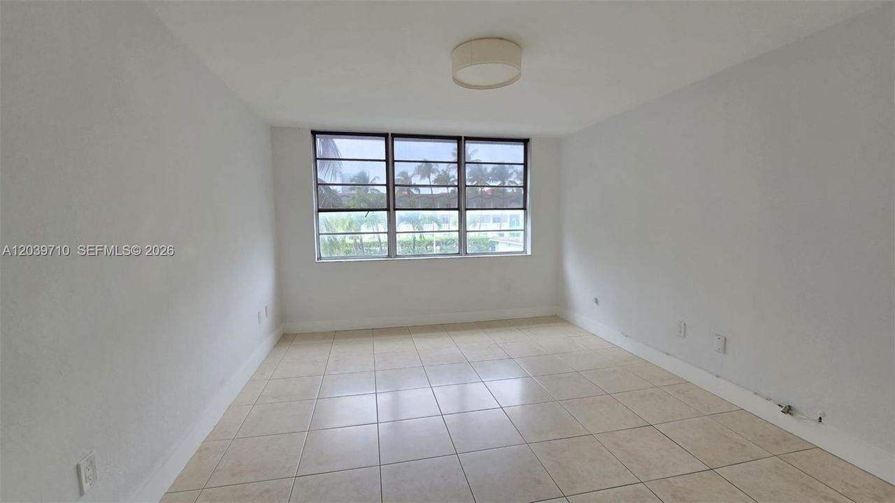 En Venta: $249,900 (1 camas, 1 baños, 940 Pies cuadrados)