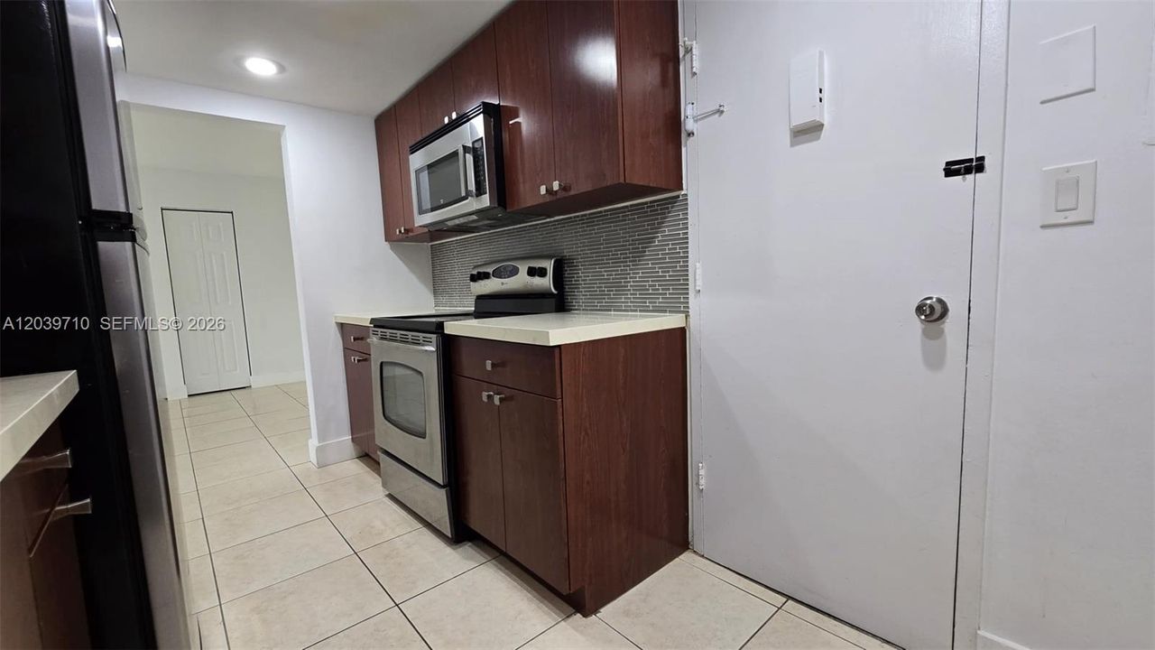 En Venta: $249,900 (1 camas, 1 baños, 940 Pies cuadrados)