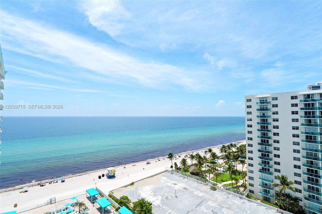 For Sale: $649,000 (2 beds, 2 baths, 1431 Square Feet)