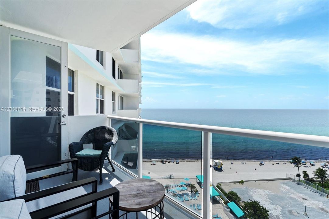 For Sale: $649,000 (2 beds, 2 baths, 1431 Square Feet)