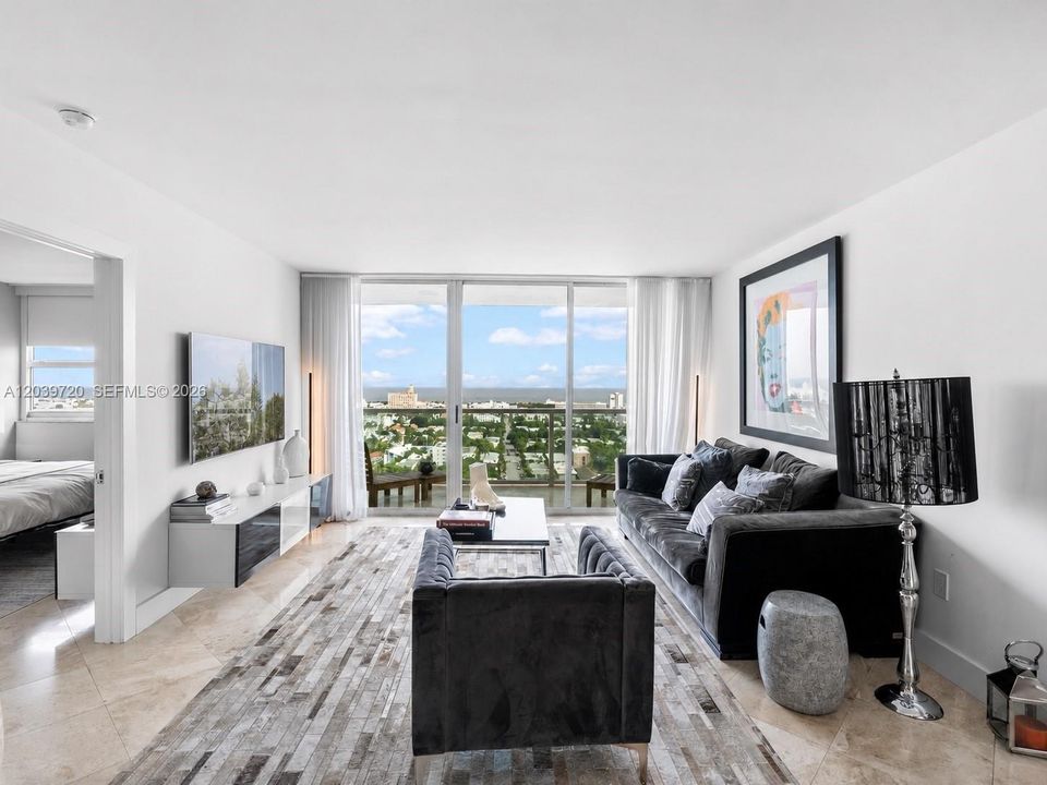 For Rent: $5,500 (2 beds, 2 baths, 1078 Square Feet)