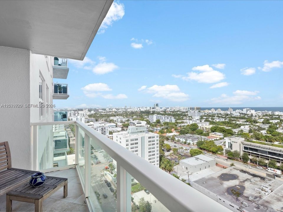 For Rent: $5,500 (2 beds, 2 baths, 1078 Square Feet)