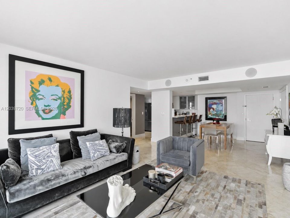 For Rent: $5,500 (2 beds, 2 baths, 1078 Square Feet)
