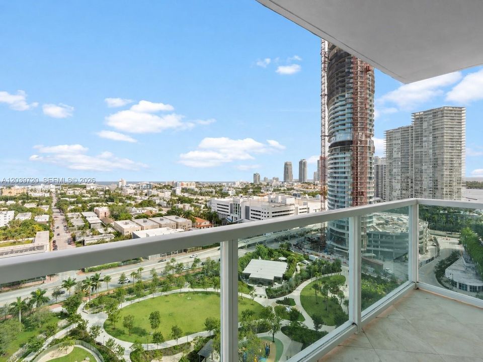 For Rent: $5,500 (2 beds, 2 baths, 1078 Square Feet)