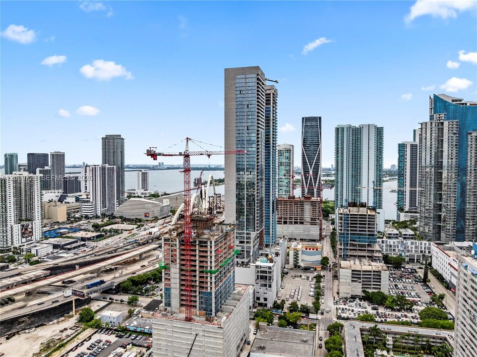 For Sale: $625,000 (1 beds, 1 baths, 460 Square Feet)