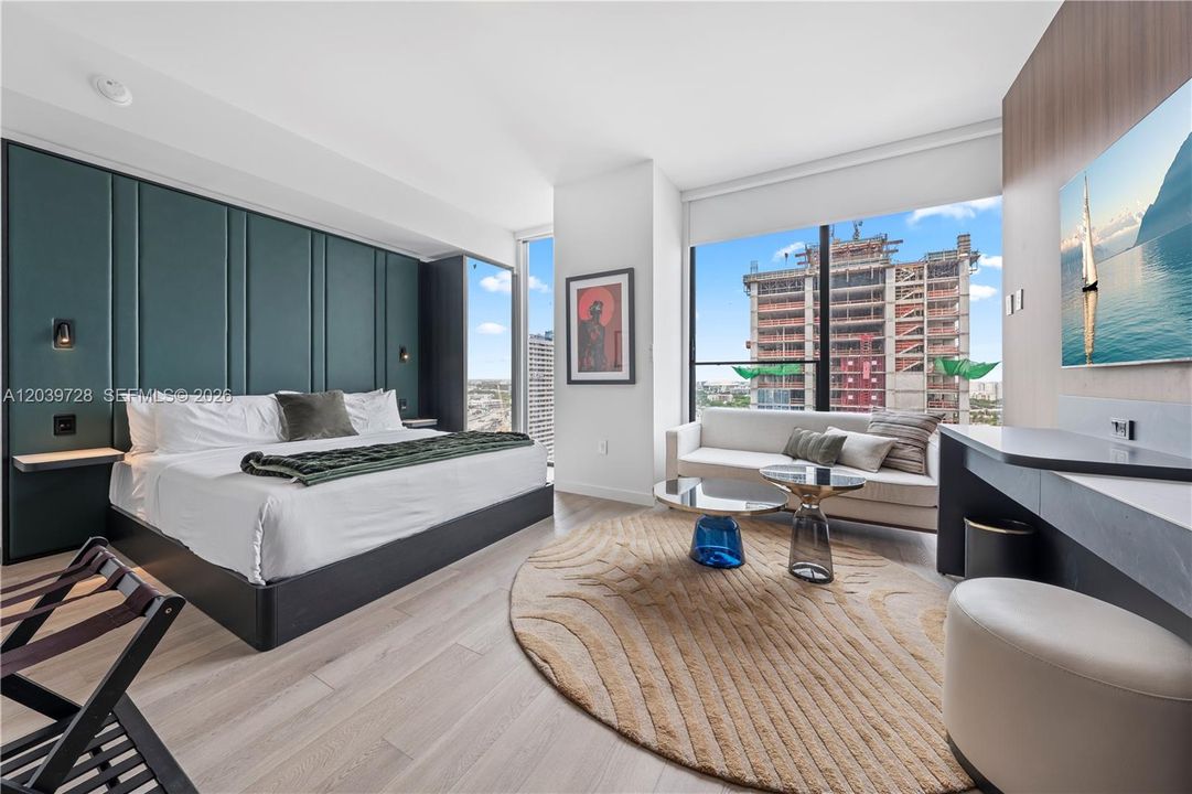 For Sale: $625,000 (1 beds, 1 baths, 460 Square Feet)