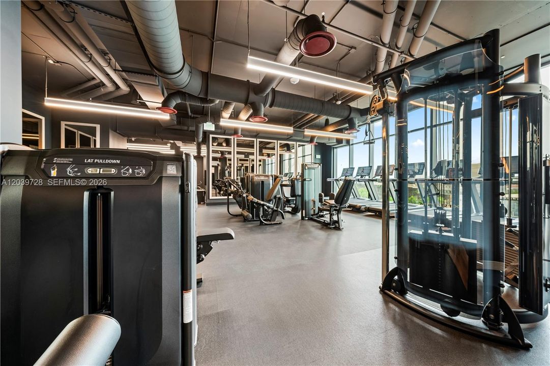 For Sale: $625,000 (1 beds, 1 baths, 460 Square Feet)