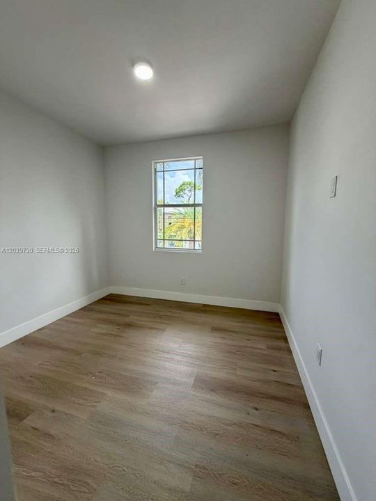 For Rent: $2,000 (2 beds, 1 baths, 598 Square Feet)