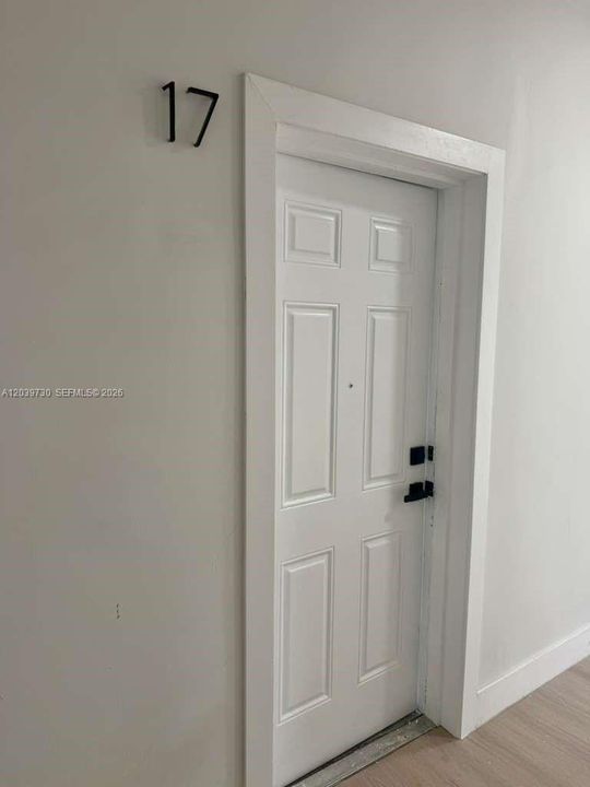For Rent: $2,000 (2 beds, 1 baths, 598 Square Feet)