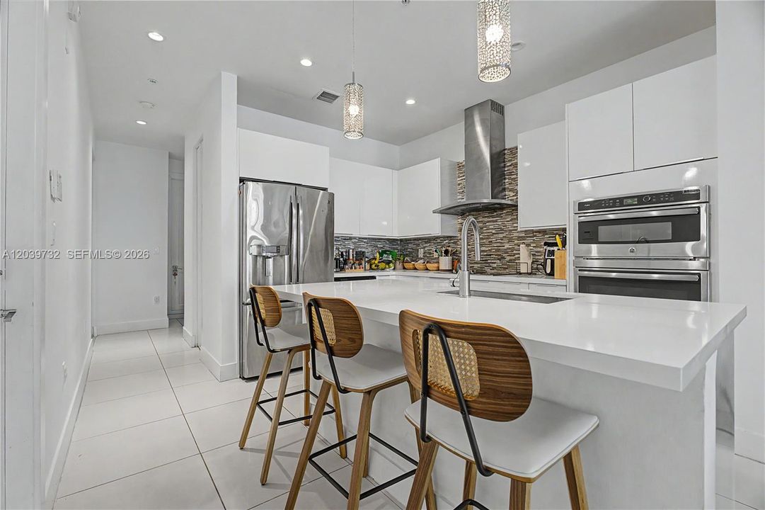 En Venta: $565,000 (3 camas, 3 baños, 1547 Pies cuadrados)