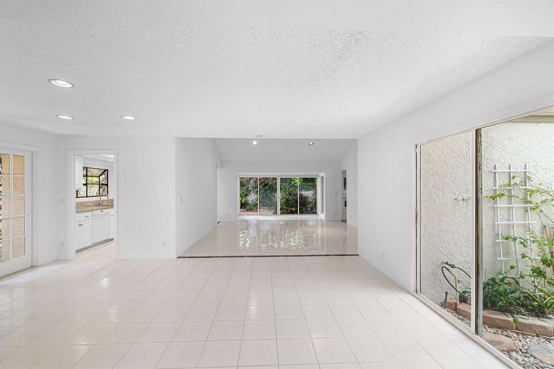 007-5635KiowaCircle-BoyntonBeach-FL-3343