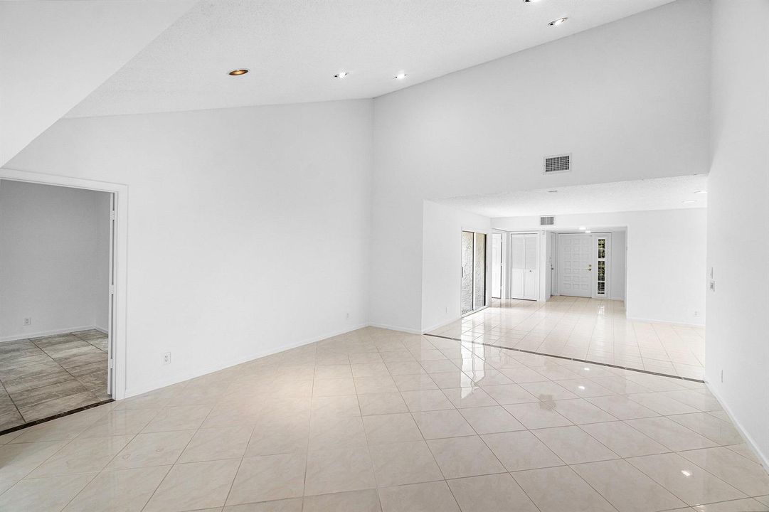 013-5635KiowaCircle-BoyntonBeach-FL-3343