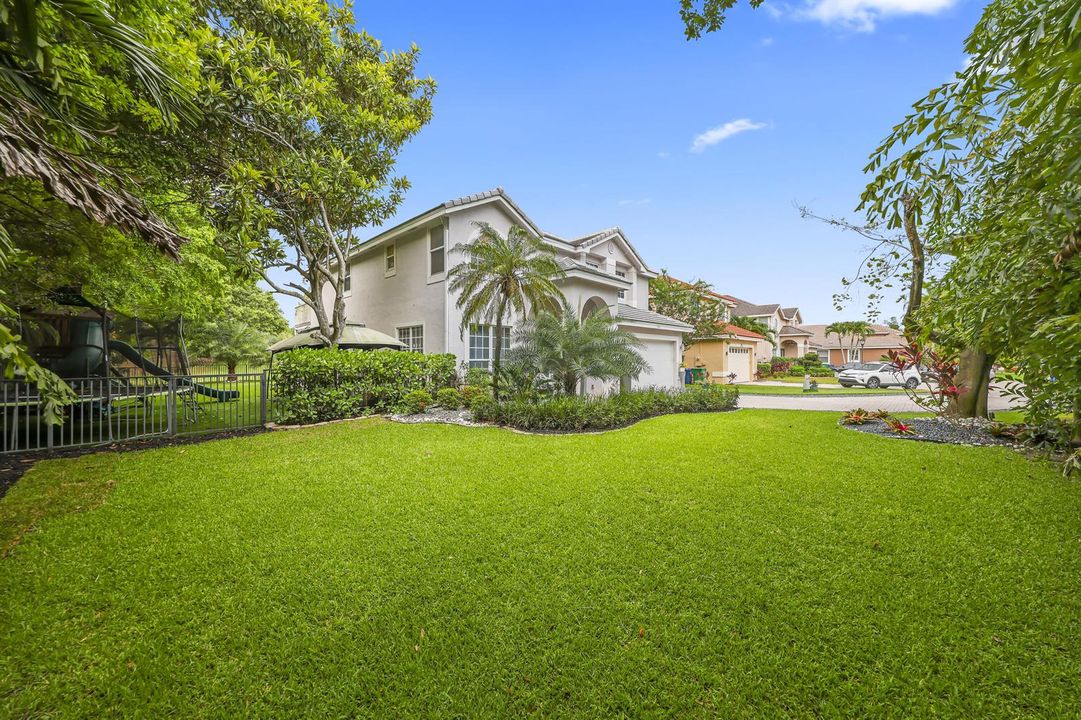 12253 Glenmore Drive F- 4.jpg-SMALL