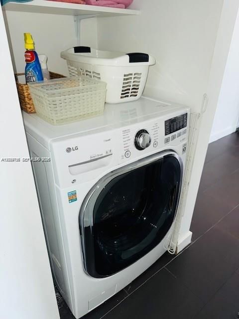 For Rent: $1,950 (1 beds, 1 baths, 642 Square Feet)