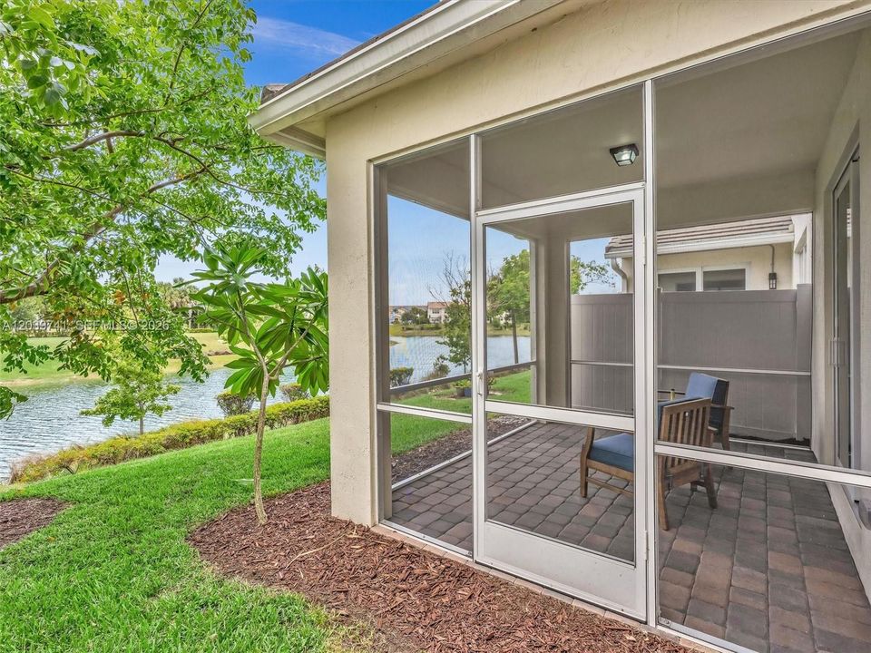 For Sale: $659,999 (3 beds, 2 baths, 1905 Square Feet)