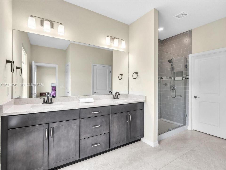 For Sale: $659,999 (3 beds, 2 baths, 1905 Square Feet)