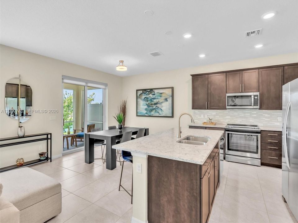 For Sale: $659,999 (3 beds, 2 baths, 1905 Square Feet)