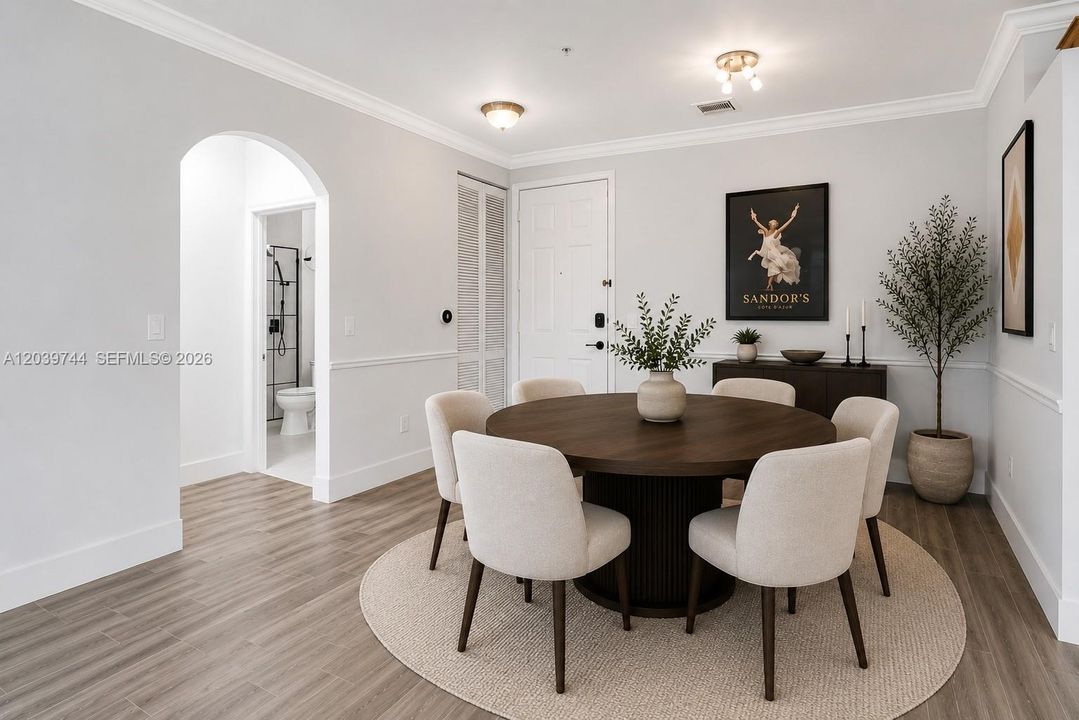 For Rent: $2,100 (1 beds, 1 baths, 790 Square Feet)
