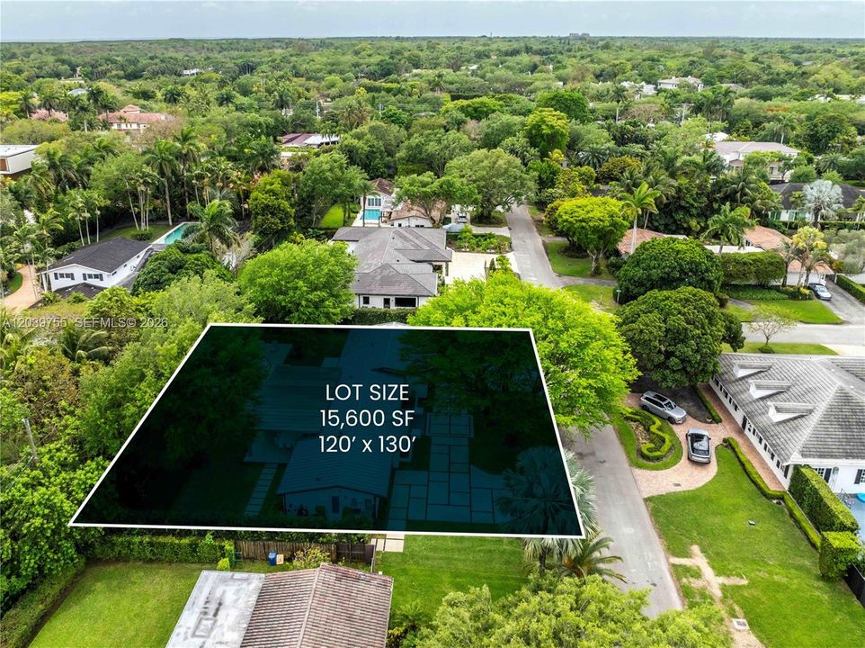 En Venta: $2,995,995 (0.36 acres)