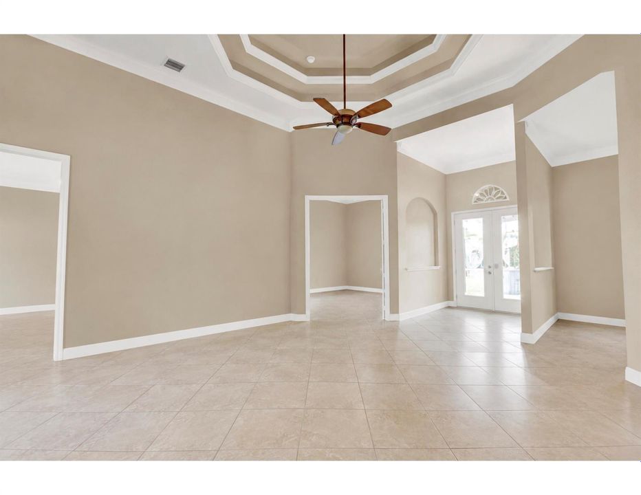 Living,4th bdrm,front entrance,dining