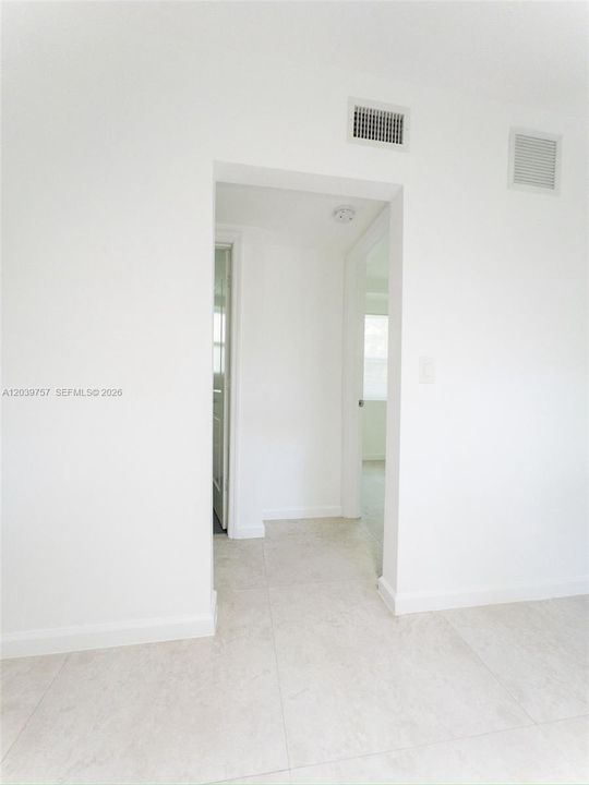 В аренду: $1,750 (1 спален, 1 ванн, 500 Квадратных фут)