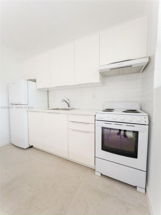 В аренду: $1,750 (1 спален, 1 ванн, 500 Квадратных фут)