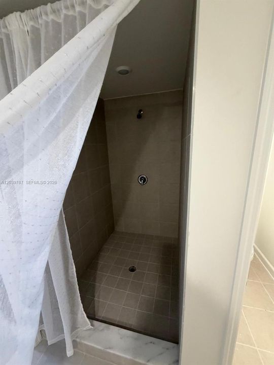 For Rent: $2,500 (3 beds, 2 baths, 0 Square Feet)
