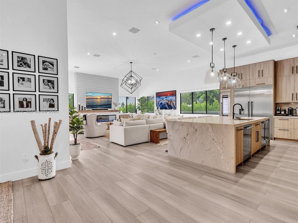 En Venta: $3,575,000 (6 camas, 4 baños, 4425 Pies cuadrados)