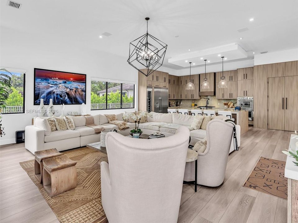 En Venta: $3,575,000 (6 camas, 4 baños, 4425 Pies cuadrados)