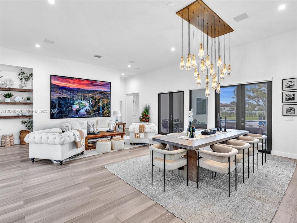 En Venta: $3,575,000 (6 camas, 4 baños, 4425 Pies cuadrados)