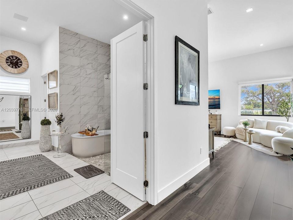 En Venta: $3,575,000 (6 camas, 4 baños, 4425 Pies cuadrados)