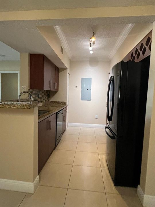 В аренду: $2,500 (2 спален, 2 ванн, 1130 Квадратных фут)