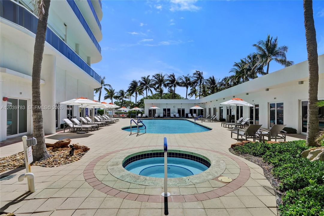 For Sale: $3,245,000 (2 beds, 2 baths, 2160 Square Feet)