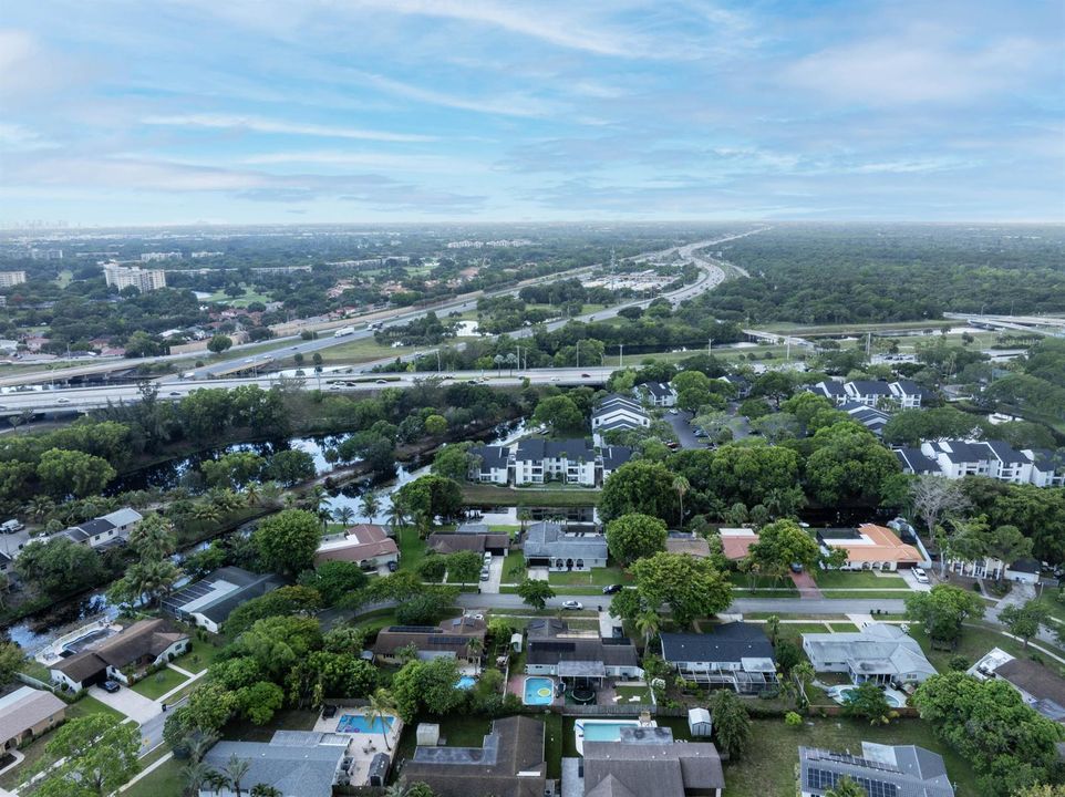 4080LakeDr_7