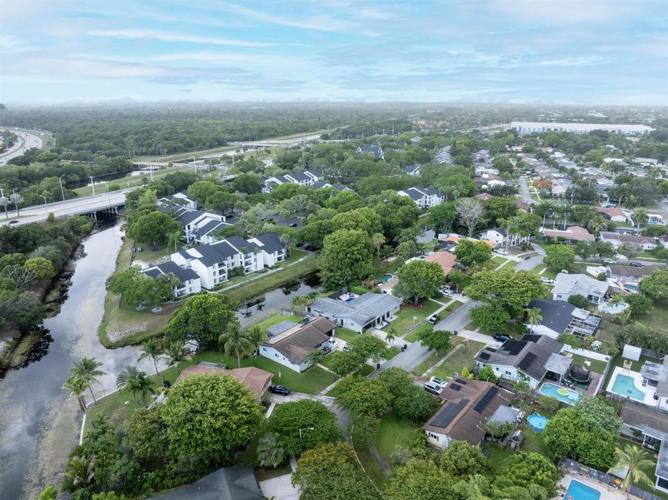 4080LakeDr_5