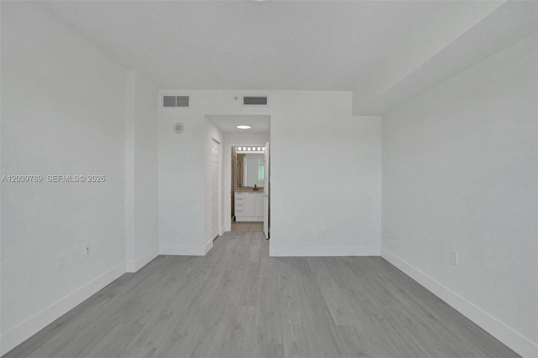 En Renta: $2,700 (2 camas, 2 baños, 1220 Pies cuadrados)