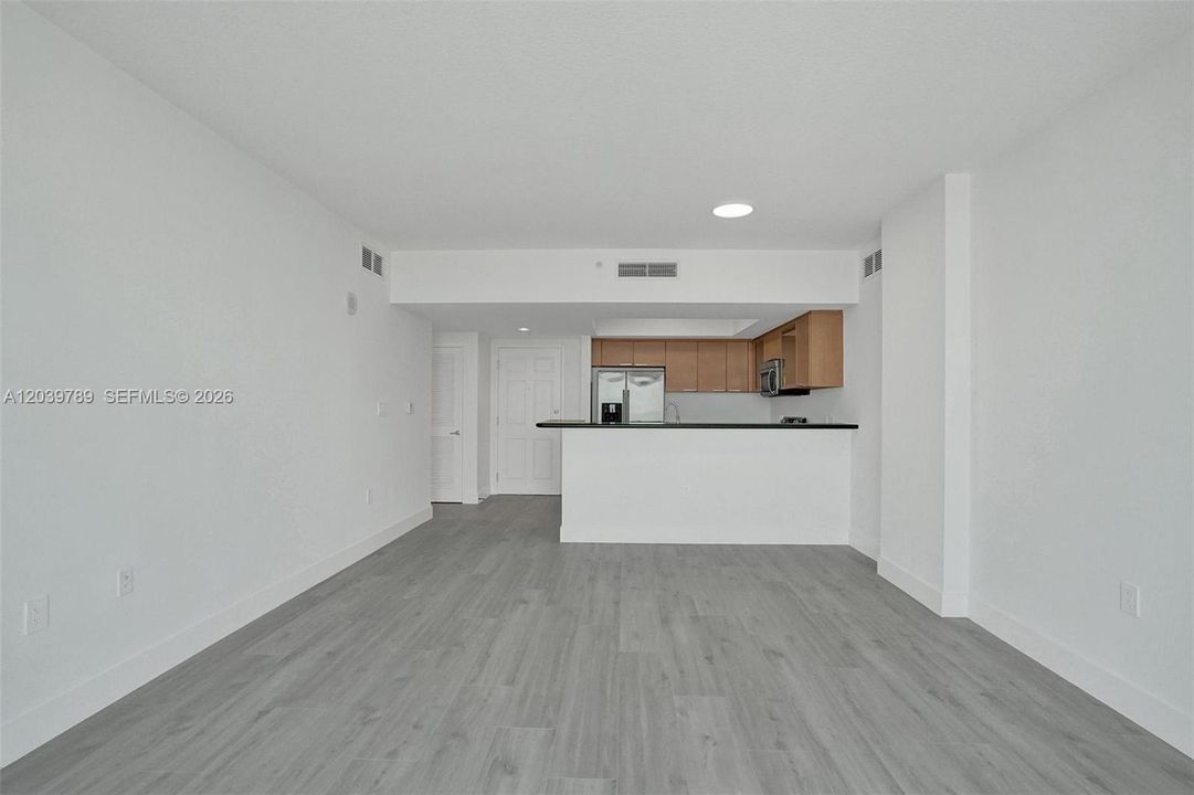 En Renta: $2,700 (2 camas, 2 baños, 1220 Pies cuadrados)