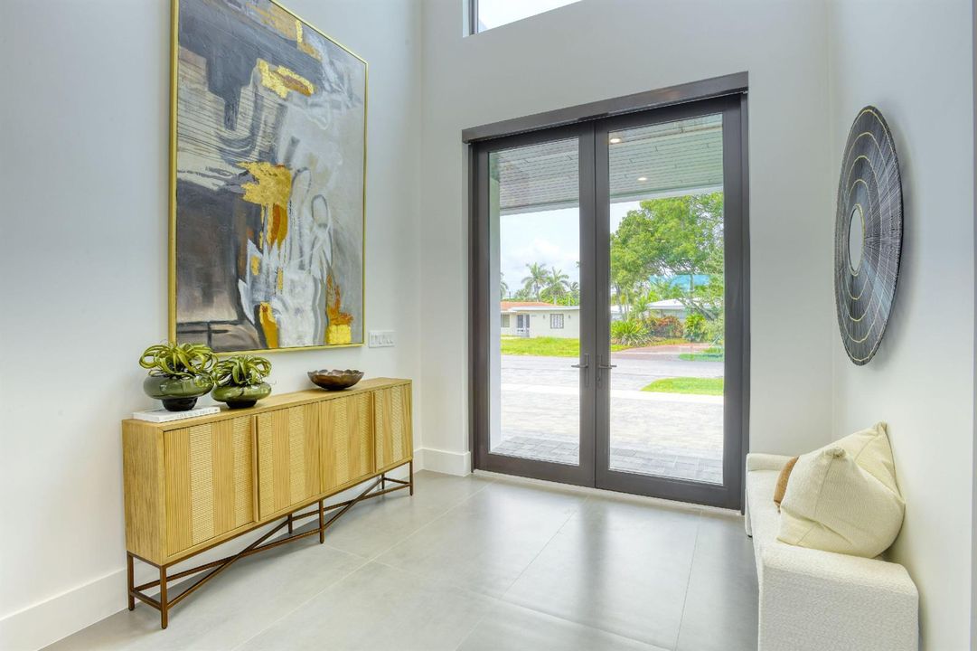 2 Foyer 2
