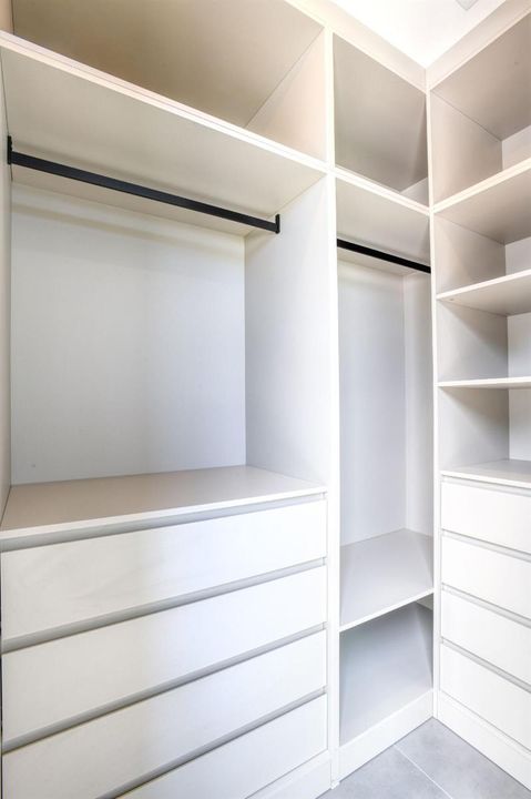 23 Closet