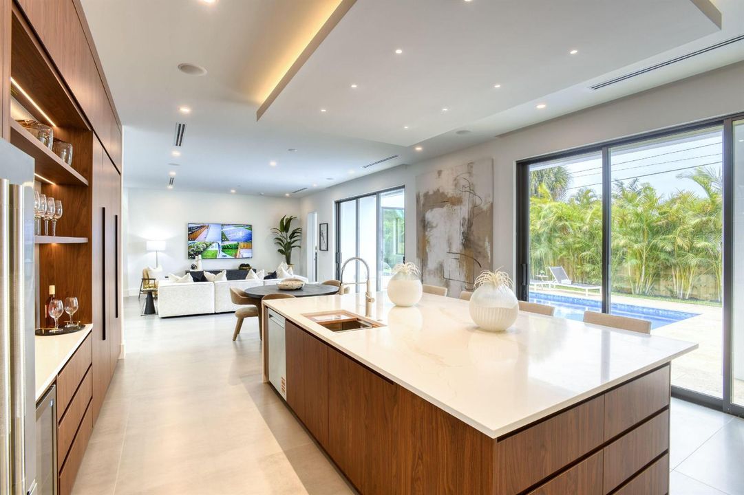 6 Kitchen 3