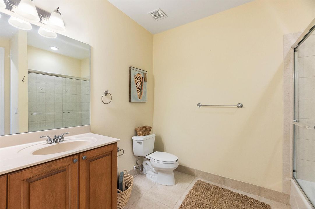 1421 NE 26th Ave Fort Lauderdale AF-7